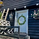 Stabbur Steinbekken, Back To Basic Primitive Overnight, No Shower, Shared Toilet * Eidsvoll