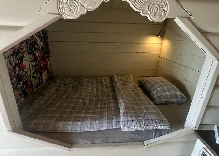 Stabbur Steinbekken, Back To Basic Primitive Overnight, No Shower, Shared Toilet Кемпинг *