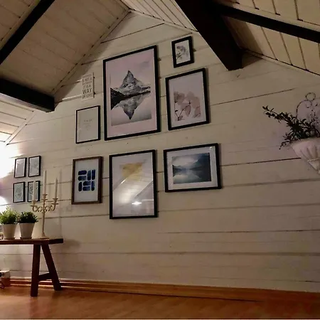 Stabbur Steinbekken, Back To Basic Primitive Overnight, No Shower, Shared Toilet אתר קמפינג Eidsvoll