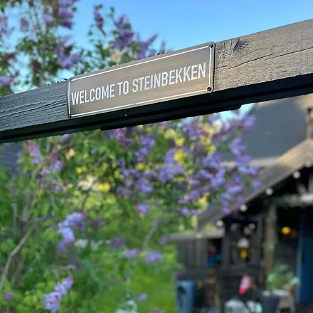 Stabbur Steinbekken, Back To Basic Primitive Overnight, No Shower, Shared Toilet Eidsvoll
