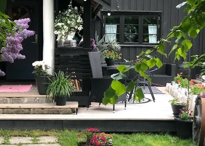 Stabbur Steinbekken, Back To Basic Primitive Overnight, No Shower, Shared Toilet Kemping *