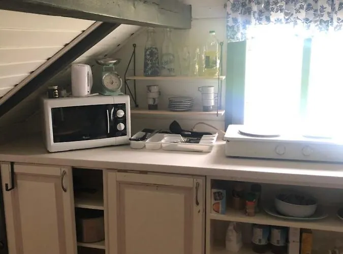 Stabbur Steinbekken, Back To Basic Primitive Overnight, No Shower, Shared Toilet Kemping Eidsvoll