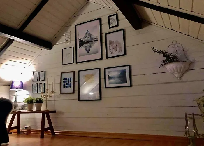 Stabbur Steinbekken, Back To Basic Primitive Overnight, No Shower, Shared Toilet Kemping Eidsvoll